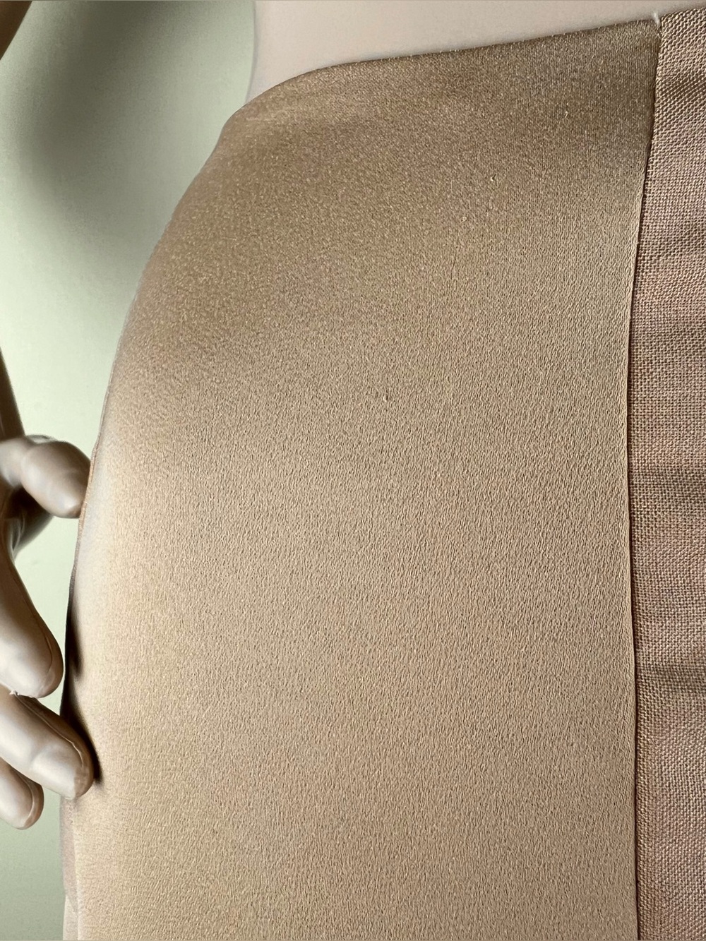 NEW BURBERRY BEIGE PANEL MINI SKIRT - Picture 4 of 10
